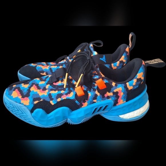 Adidas Men's Trae Young Shoes Core Black Sky Rush Size 8.5 - Picture 2 of 11